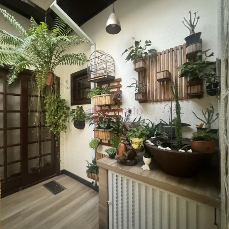 SOBRADO COM 4 QUARTOS À VENDA NO JARDIM ROMA EM JUNDIAÍ/SP