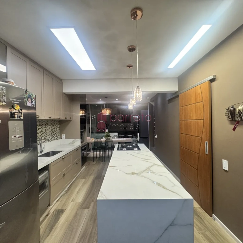 SOBRADO COM 4 QUARTOS À VENDA NO JARDIM ROMA EM JUNDIAÍ/SP