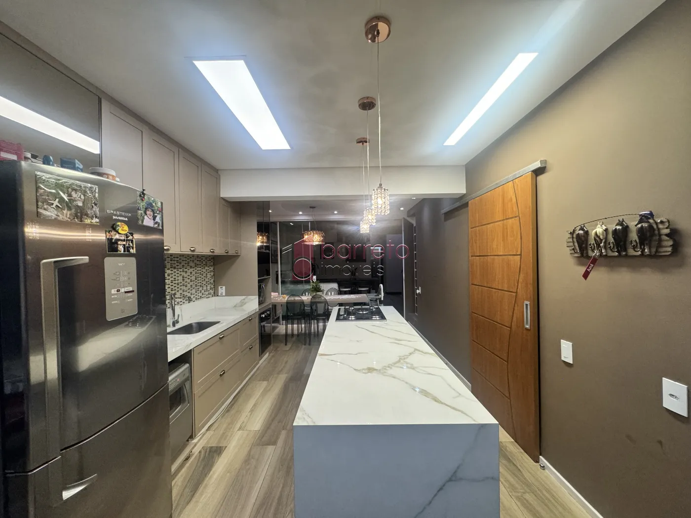 SOBRADO COM 4 QUARTOS À VENDA NO JARDIM ROMA EM JUNDIAÍ/SP
