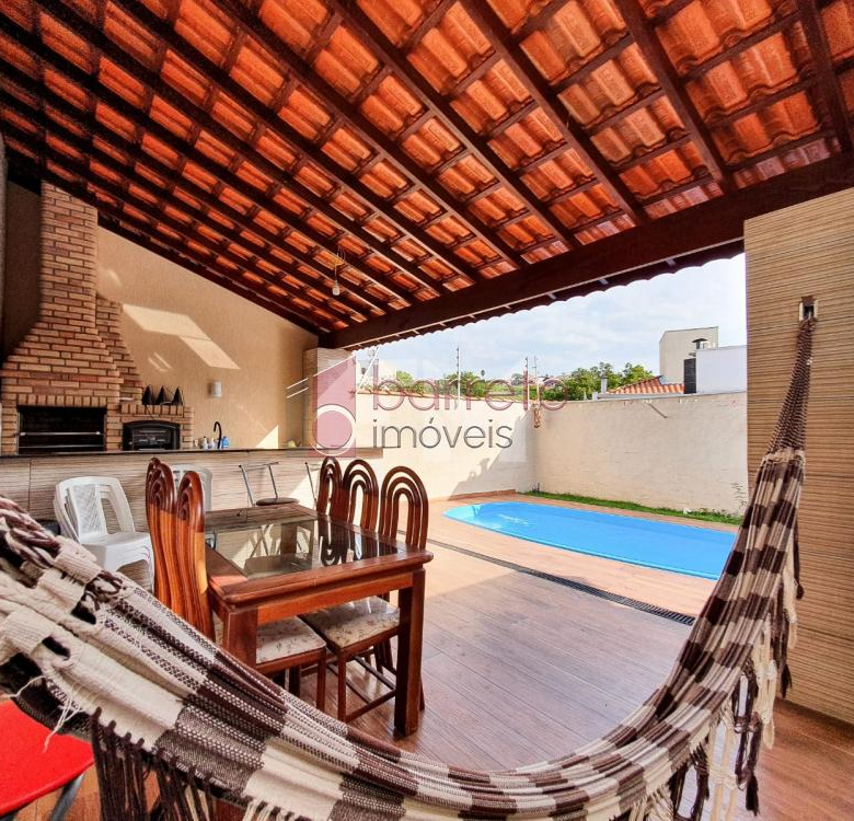 CASA A VENDA NO BAIRRO DO JARDIM PAULISTA, NA CIDADE DE JUNDIAÍ