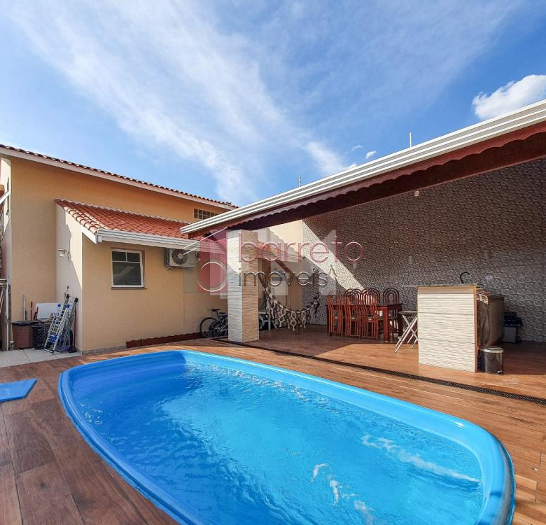 CASA A VENDA NO BAIRRO DO JARDIM PAULISTA, NA CIDADE DE JUNDIAÍ