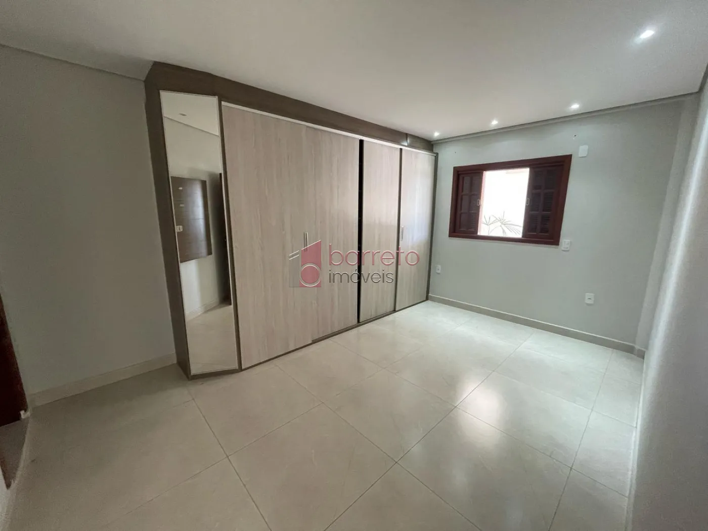 CASA TÉRREA À VENDA NO BAIRRO VALE AZUL EM JUNDIAÍ/SP