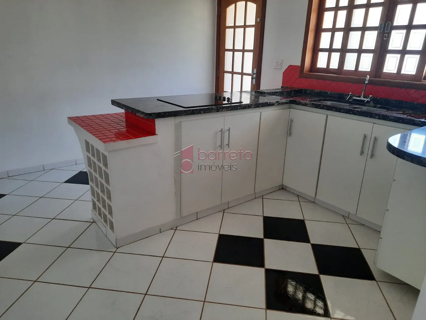 SOBRADO PARA LOCAÇÃO E VENDA NO BAIRRO MEDEIROS – JUNDIAÍ/SP