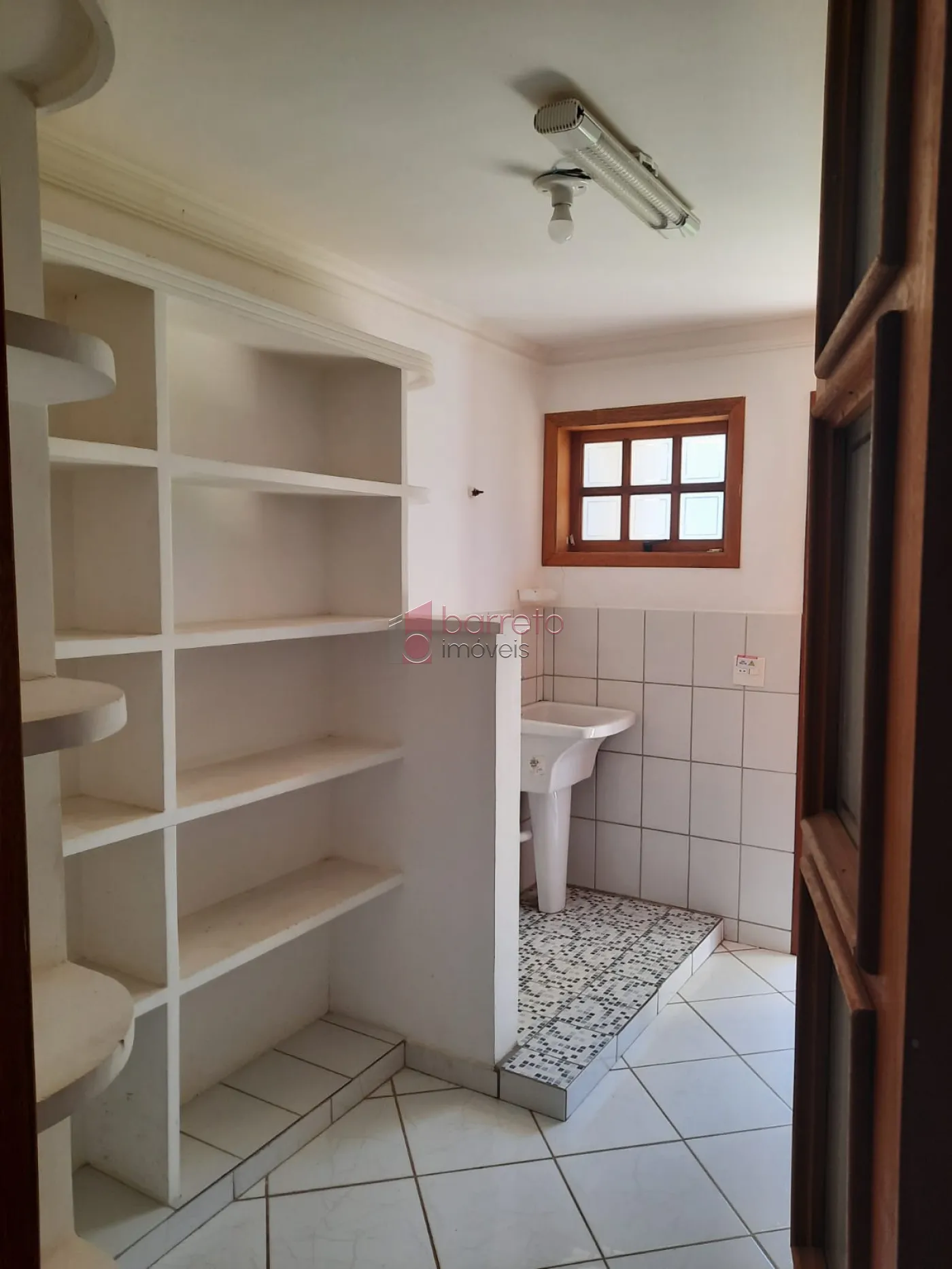 SOBRADO PARA LOCAÇÃO E VENDA NO BAIRRO MEDEIROS – JUNDIAÍ/SP