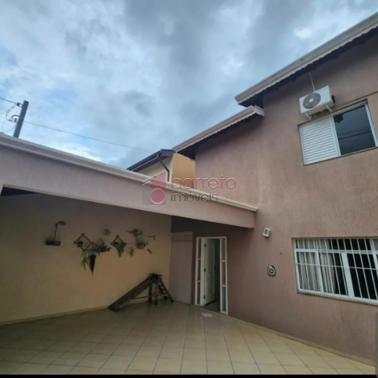 CASA À VENDA NO BAIRRO PARQUE DA REPRESA EM JUNDIAÍ/SP