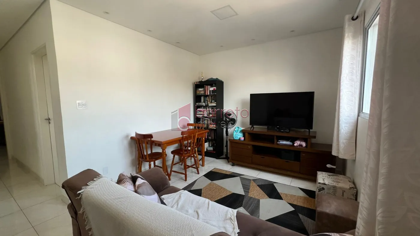 CASA COM EDÍCULA À VENDA NO BAIRRO ELOY CHAVES EM JUNDIAÍ/SP