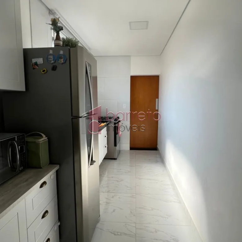 CASA COM EDÍCULA À VENDA NO BAIRRO ELOY CHAVES – JUNDIAÍ/SP