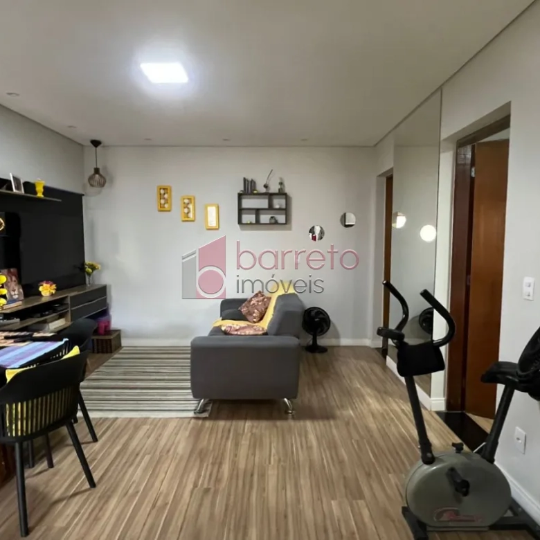 CASA COM EDÍCULA À VENDA NO BAIRRO ELOY CHAVES – JUNDIAÍ/SP