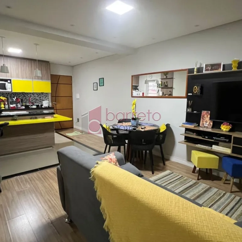 CASA COM EDÍCULA À VENDA NO BAIRRO ELOY CHAVES – JUNDIAÍ/SP