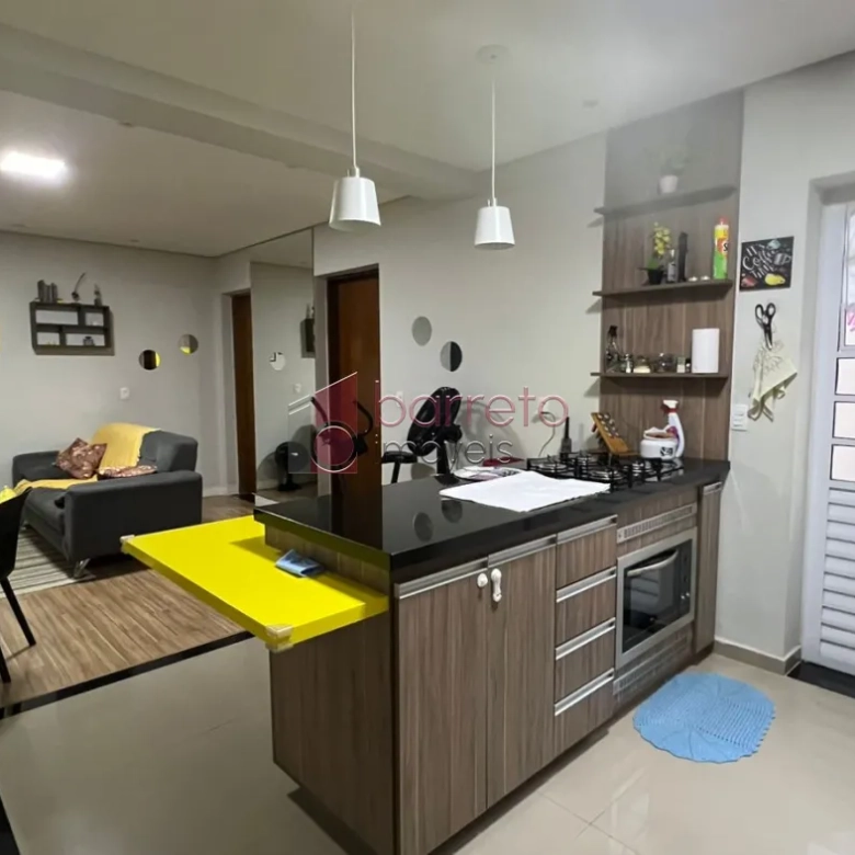 CASA COM EDÍCULA À VENDA NO BAIRRO ELOY CHAVES – JUNDIAÍ/SP