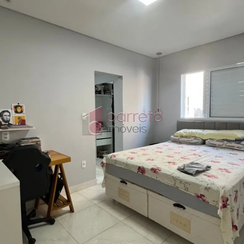 CASA COM EDÍCULA À VENDA NO BAIRRO ELOY CHAVES – JUNDIAÍ/SP