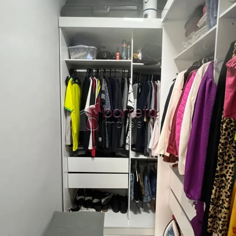 CASA COM EDÍCULA À VENDA NO BAIRRO ELOY CHAVES – JUNDIAÍ/SP