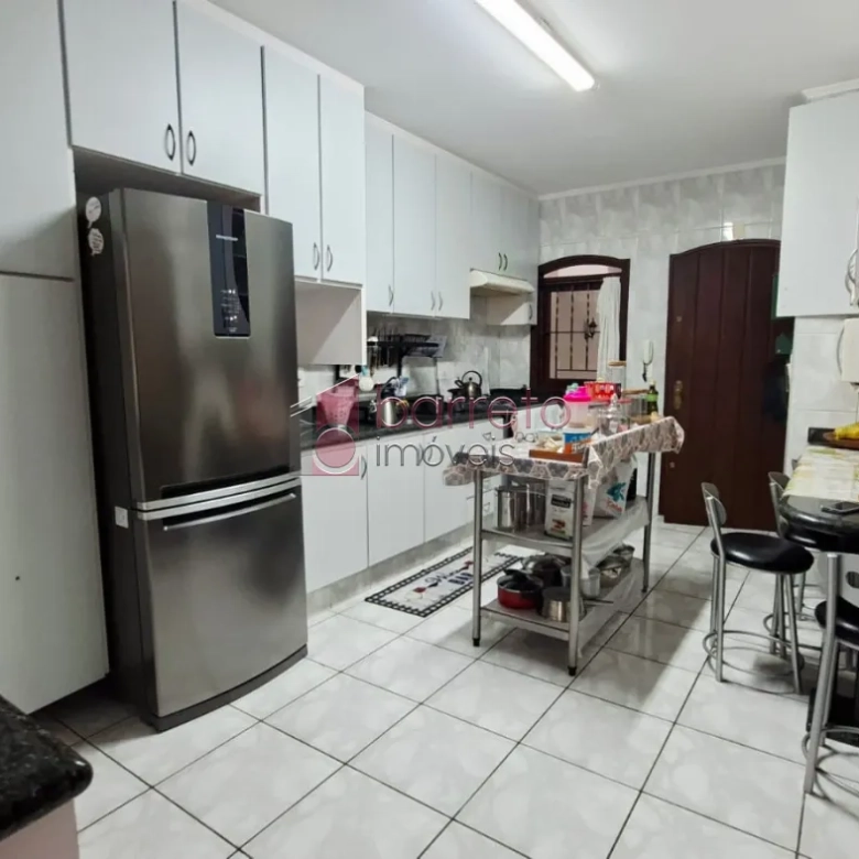 SOBRADO À VENDA NO BAIRRO VILA GALVÃO – JUNDIAÍ/SP