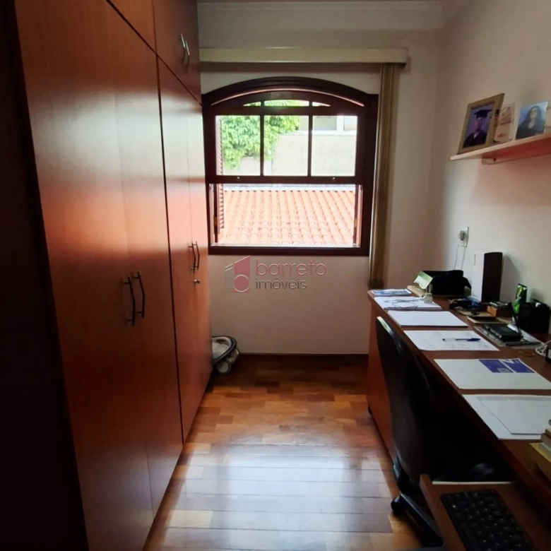 SOBRADO À VENDA NO BAIRRO VILA GALVÃO – JUNDIAÍ/SP