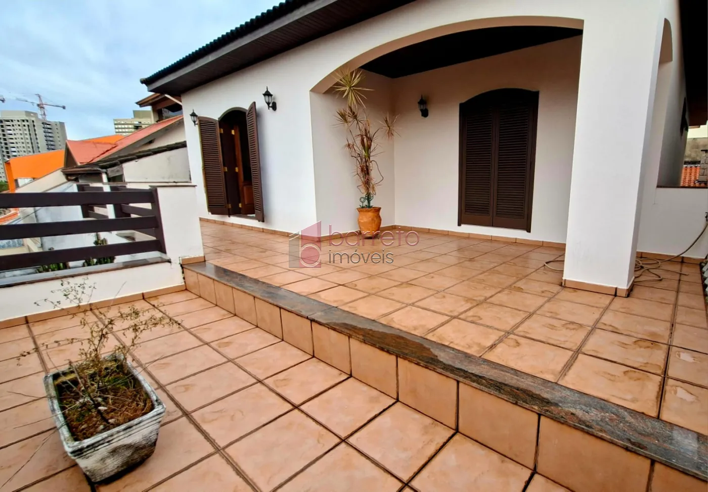 SOBRADO À VENDA NO BAIRRO VILA GALVÃO – JUNDIAÍ/SP