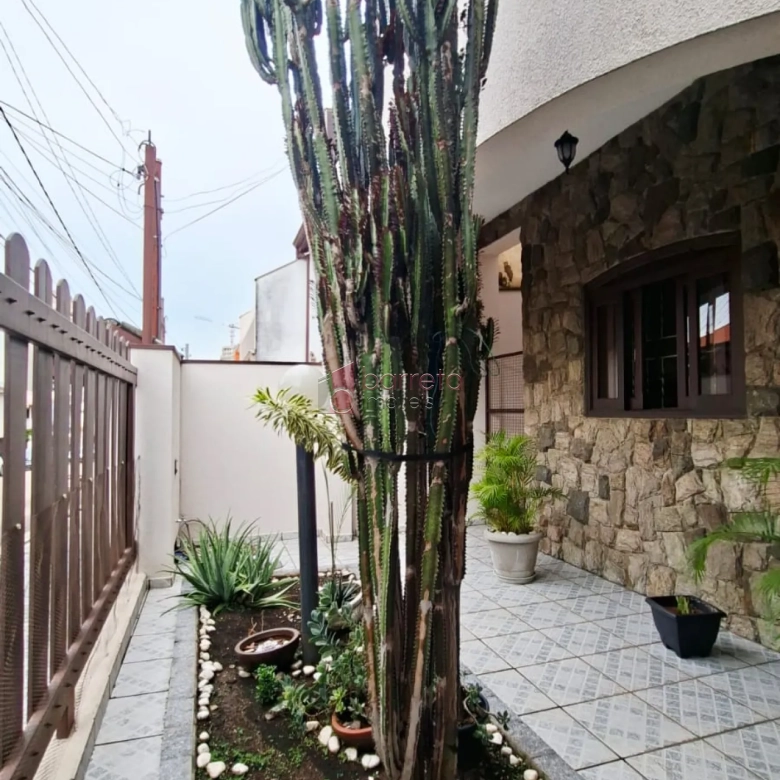SOBRADO À VENDA NO BAIRRO VILA GALVÃO – JUNDIAÍ/SP