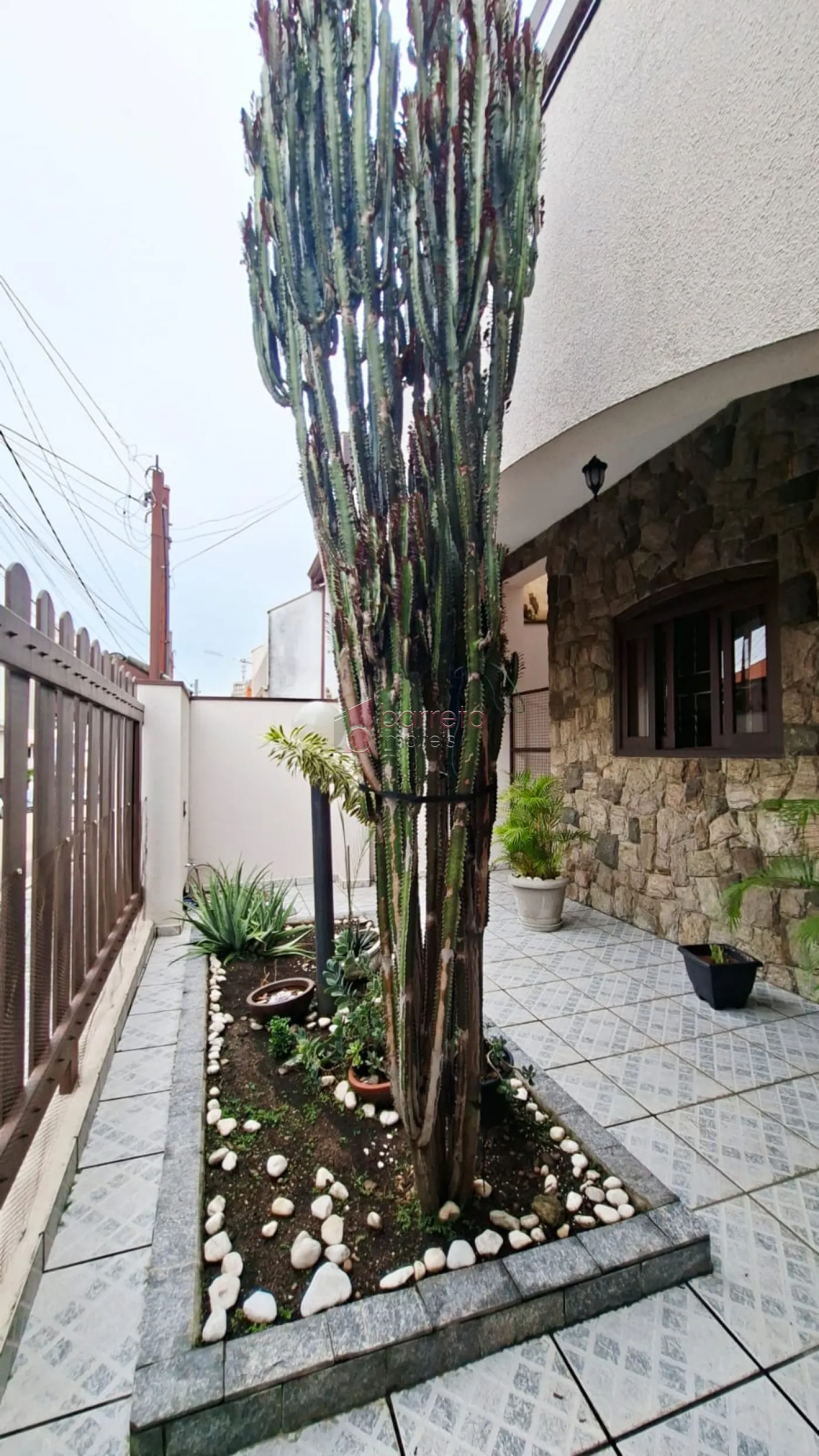 SOBRADO À VENDA NO BAIRRO VILA GALVÃO – JUNDIAÍ/SP