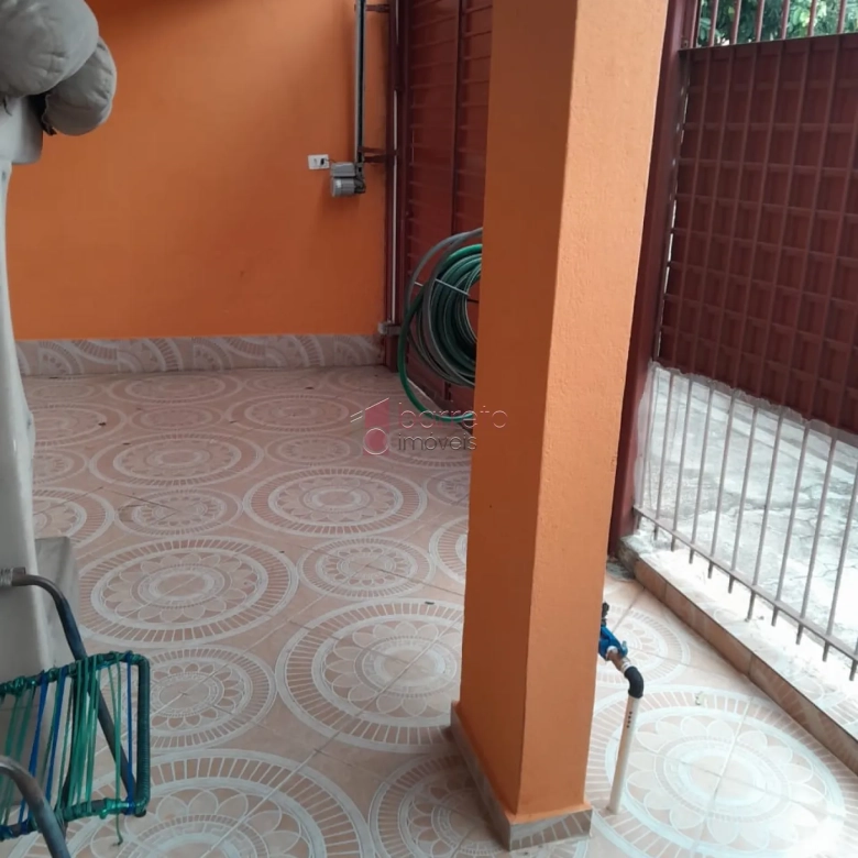 CASA TÉRREA COM EDÍCULA À VENDA NO JARDIM BÚFALO EM JUNDIAÍ/SP