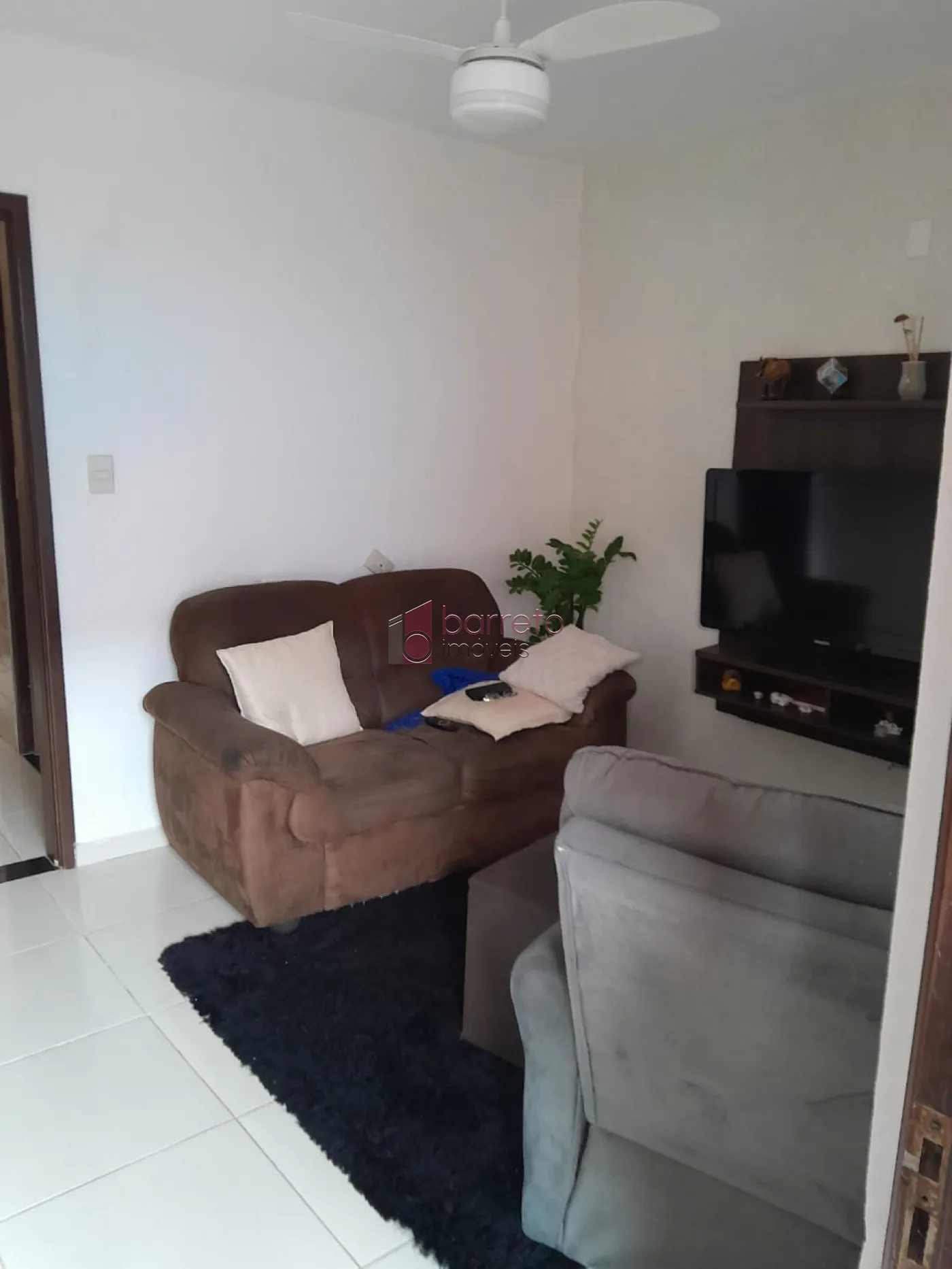 CASA TÉRREA COM EDÍCULA À VENDA NO JARDIM BÚFALO EM JUNDIAÍ/SP