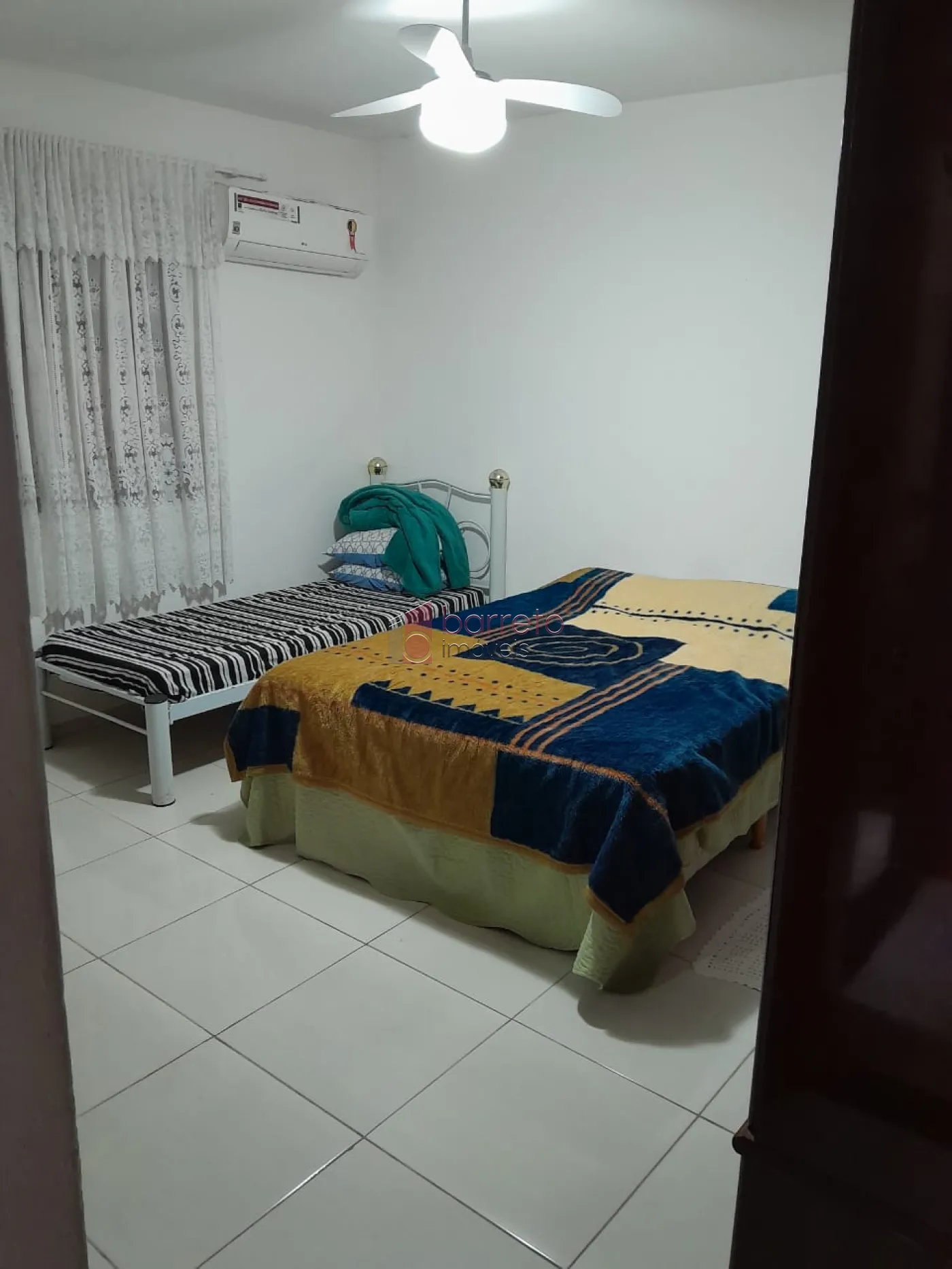 CASA TÉRREA COM EDÍCULA À VENDA NO JARDIM BÚFALO EM JUNDIAÍ/SP