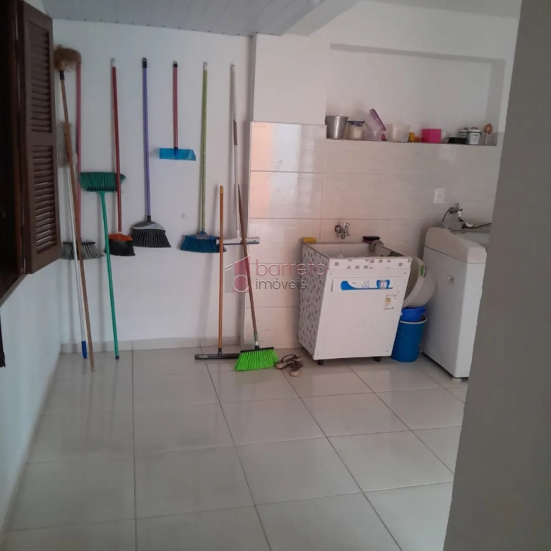 CASA TÉRREA COM EDÍCULA À VENDA NO JARDIM BÚFALO EM JUNDIAÍ/SP