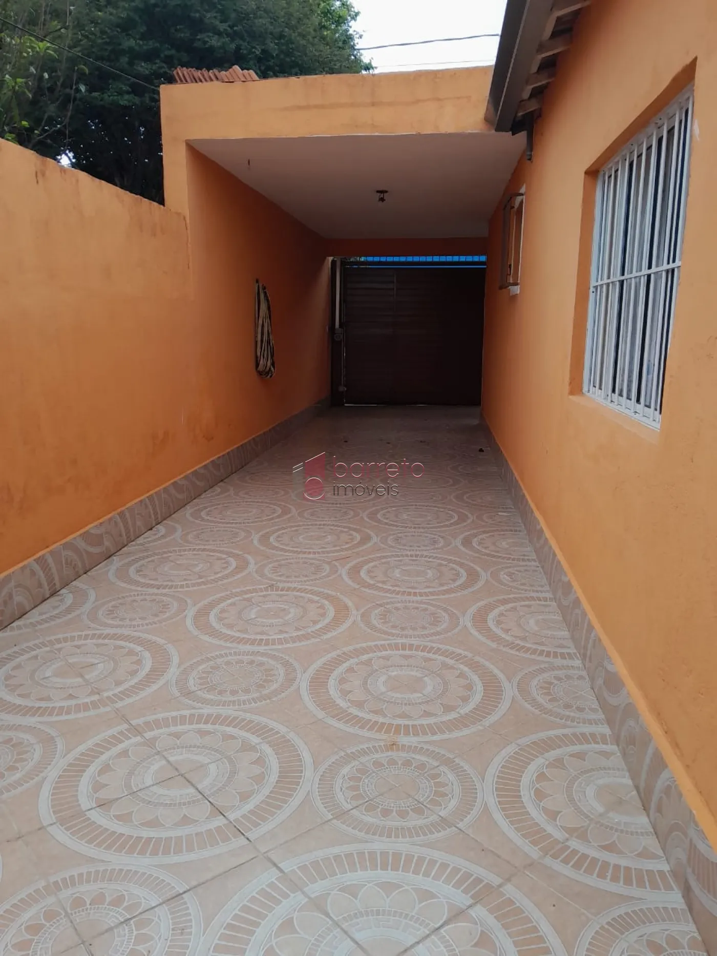 CASA TÉRREA COM EDÍCULA À VENDA NO JARDIM BÚFALO EM JUNDIAÍ/SP