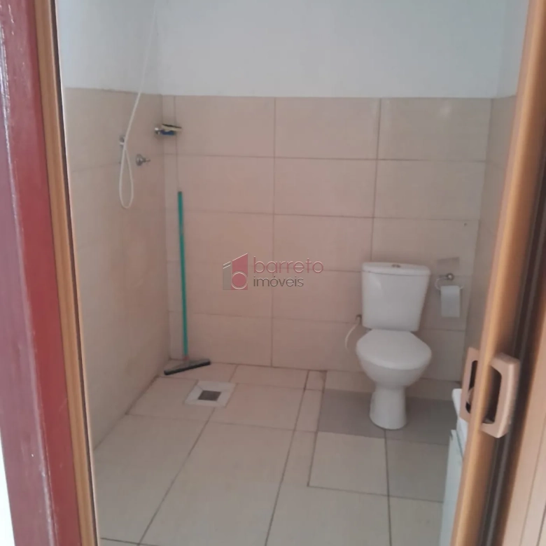 CASA TÉRREA COM EDÍCULA À VENDA NO JARDIM BÚFALO EM JUNDIAÍ/SP