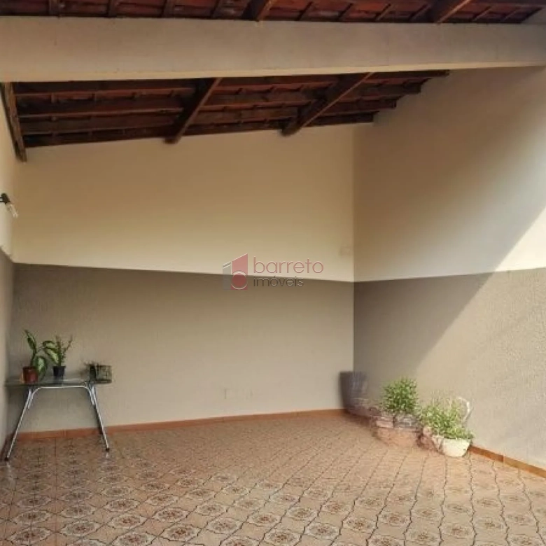 CASA TÉRREA PARA VENDA E LOCAÇÃO NO BAIRRO JARDIM PLANALTO – JUNDIAÍ/SP