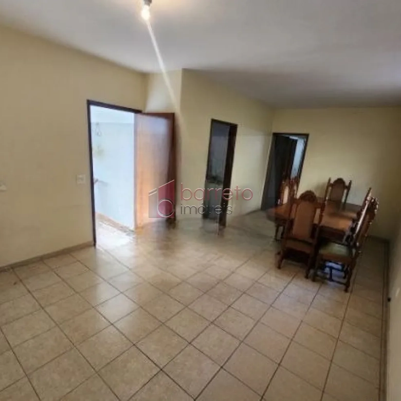 CASA TÉRREA PARA VENDA E LOCAÇÃO NO BAIRRO JARDIM PLANALTO – JUNDIAÍ/SP