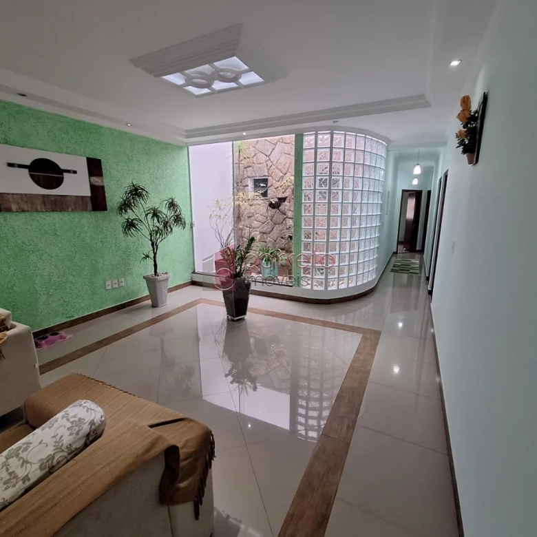 CASA TERREA À VENDA NO BAIRRO PARQUE DA REPRESA EM JUNDIAÍ/SP
