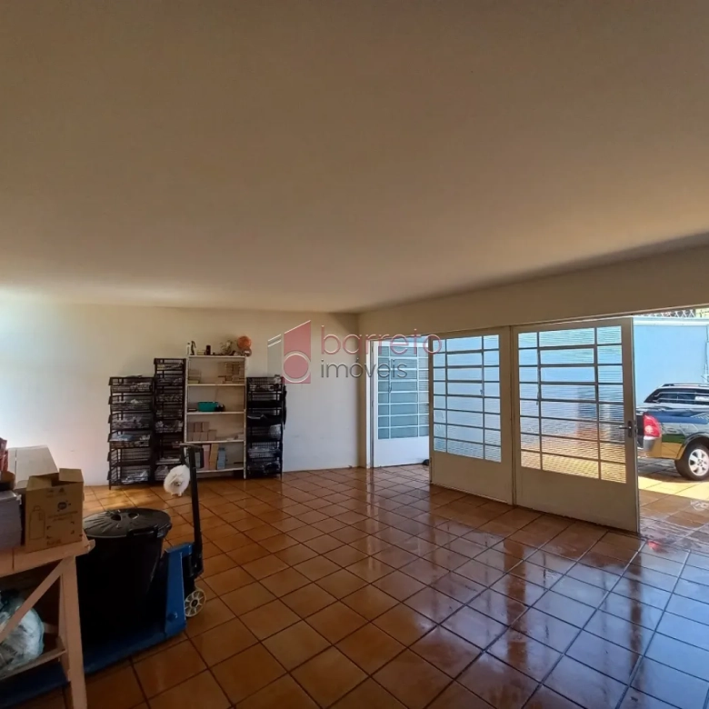 CASA TÉRREA PARA VENDA COM SALÃO E TERRENO NO BAIRRO PONTE SÃO JOÃO – JUNDIAÍ/SP