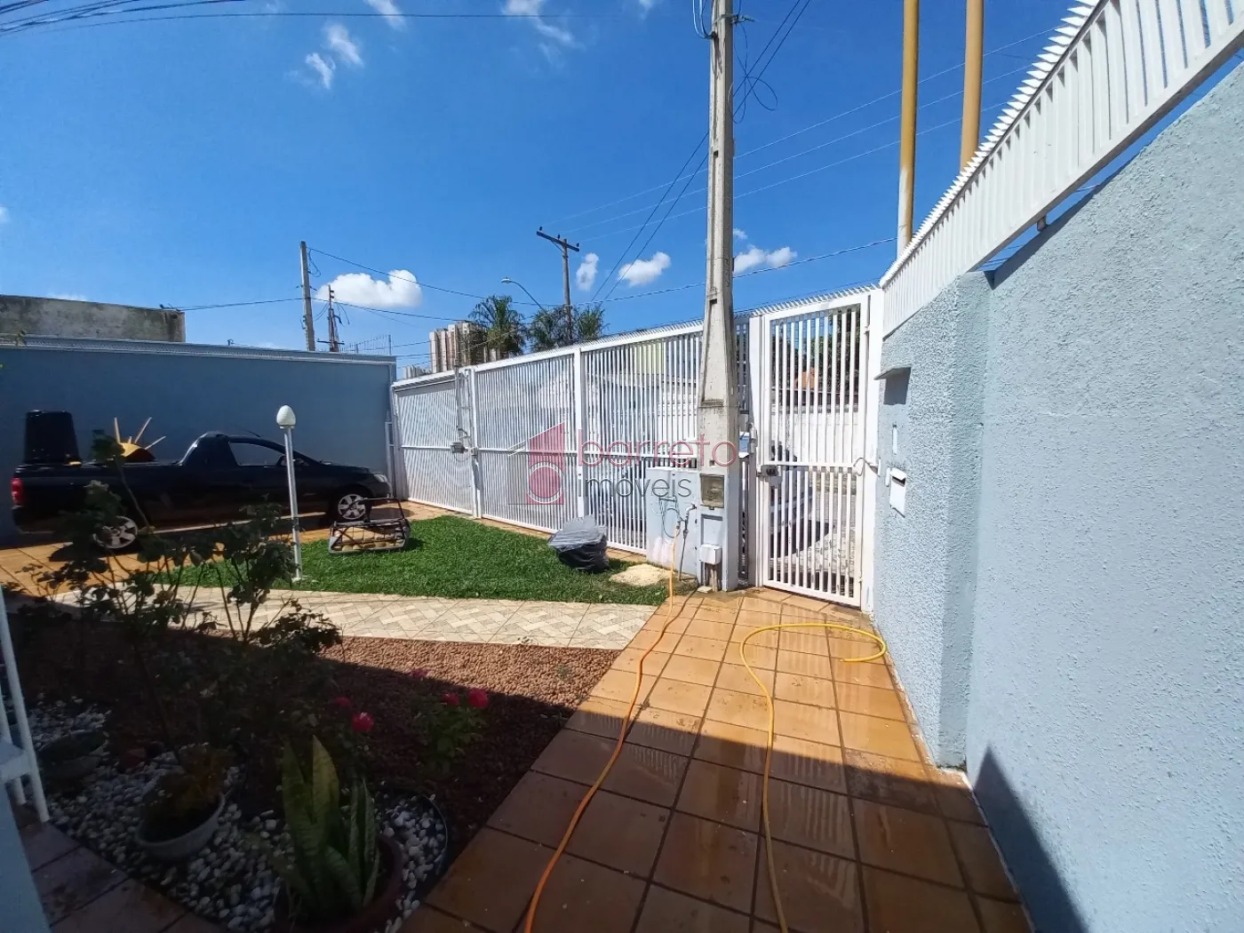 CASA TÉRREA PARA VENDA COM SALÃO E TERRENO NO BAIRRO PONTE SÃO JOÃO – JUNDIAÍ/SP