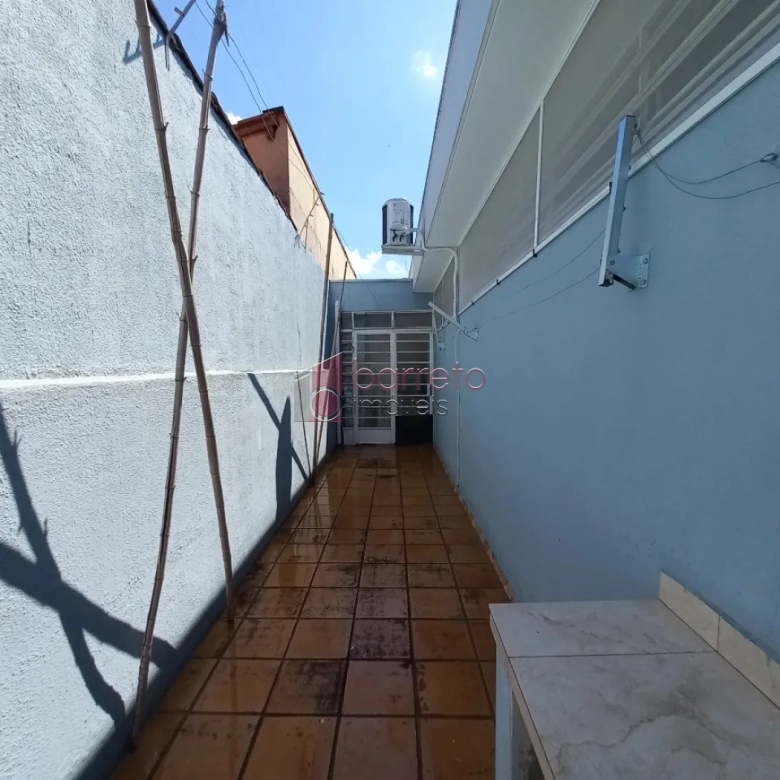 CASA TÉRREA PARA VENDA COM SALÃO E TERRENO NO BAIRRO PONTE SÃO JOÃO – JUNDIAÍ/SP