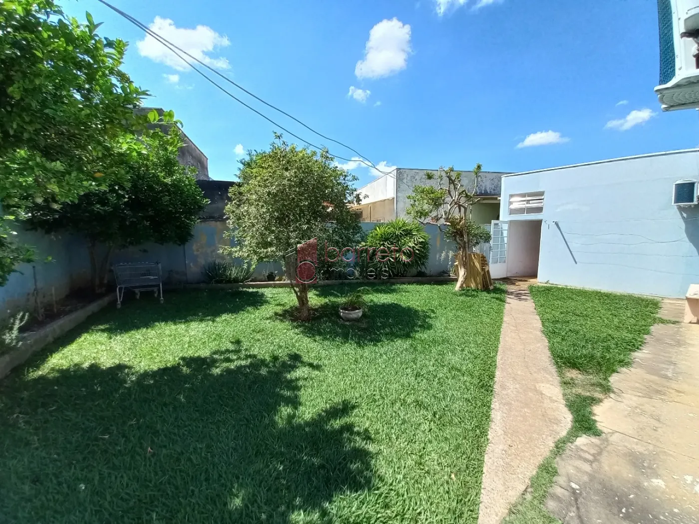 CASA TÉRREA PARA VENDA COM SALÃO E TERRENO NO BAIRRO PONTE SÃO JOÃO – JUNDIAÍ/SP