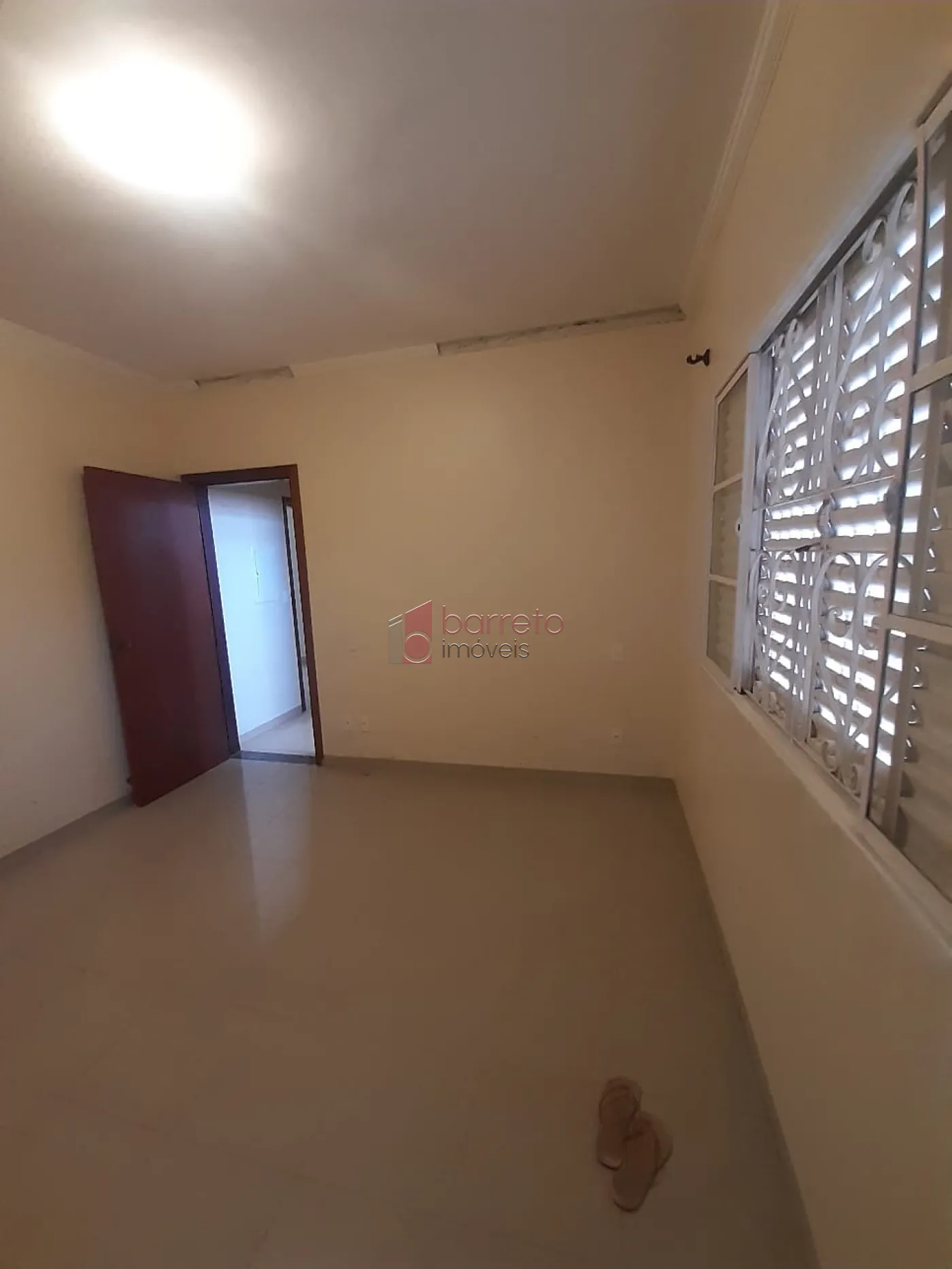 CASA TÉRREA PARA VENDA NO BAIRRO VIANELO EM JUNDIAÍ/SP