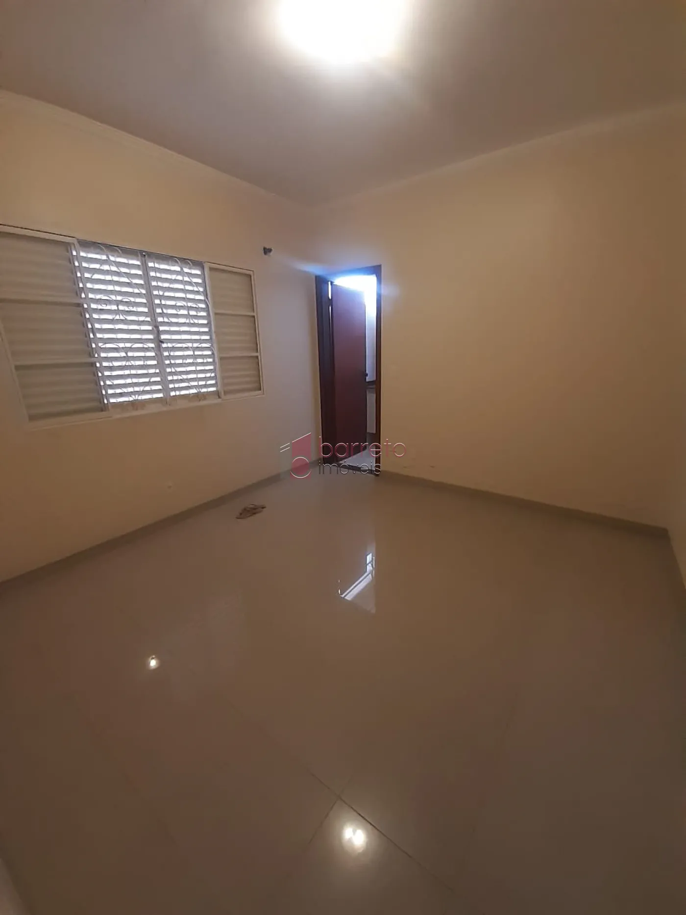 CASA TÉRREA PARA VENDA NO BAIRRO VIANELO EM JUNDIAÍ/SP