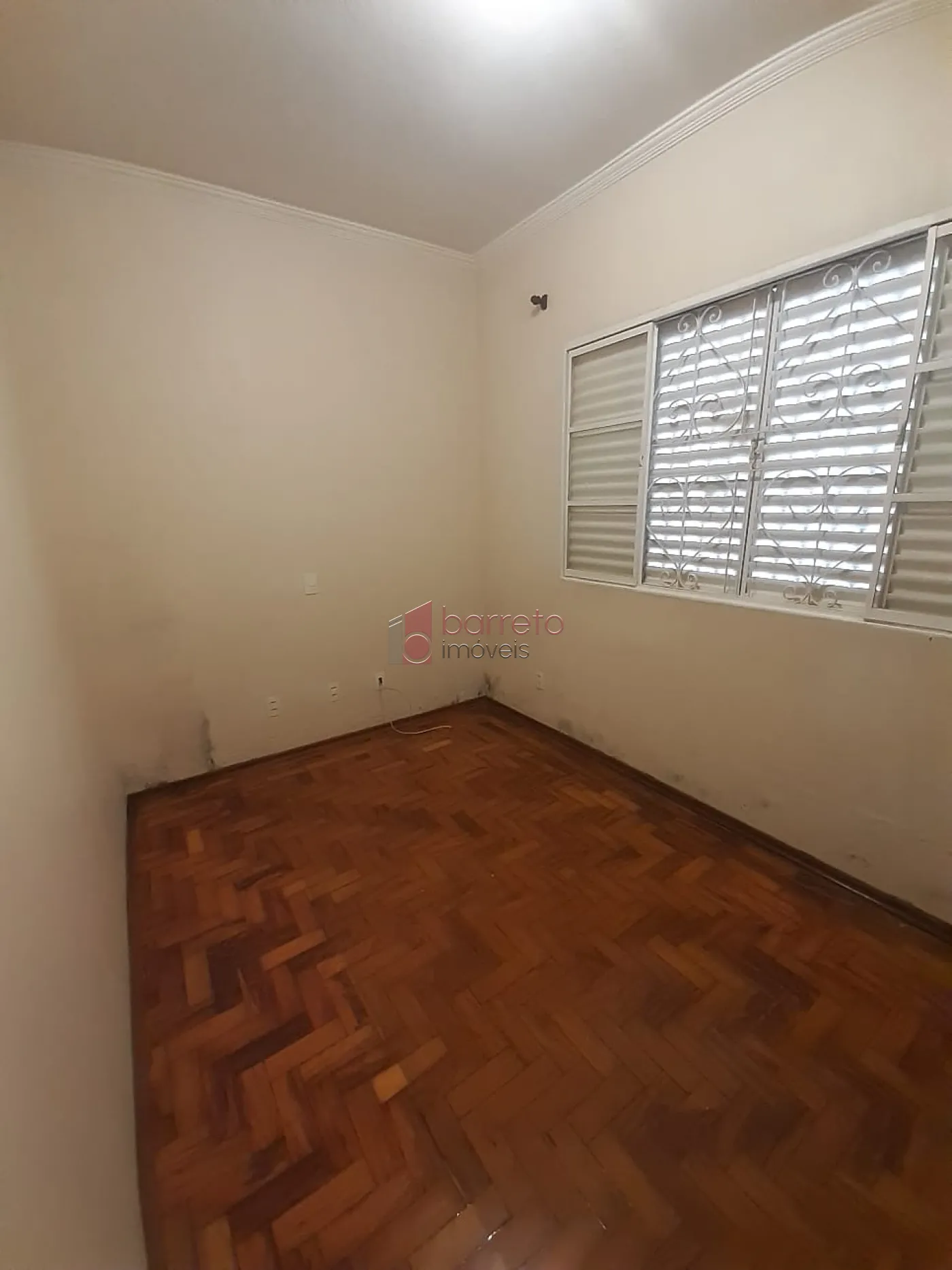 CASA TÉRREA PARA VENDA NO BAIRRO VIANELO EM JUNDIAÍ/SP