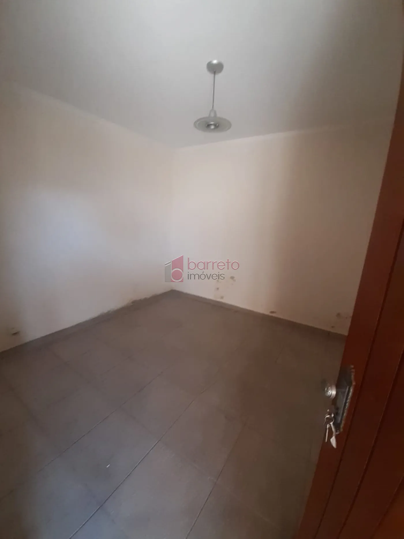 CASA TÉRREA PARA VENDA NO BAIRRO VIANELO EM JUNDIAÍ/SP