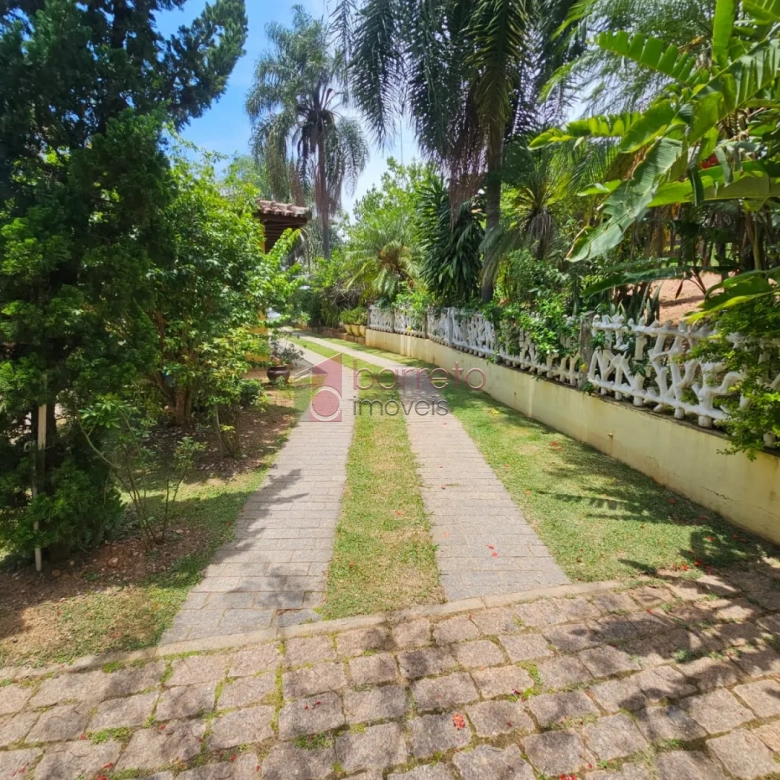 CHÁCARA À VENDA PARA MORADIA E SALÃO DE FESTAS PARA RENDA NO BAIRRO DOS FERNANDES EM JUNDIAÍ/SP