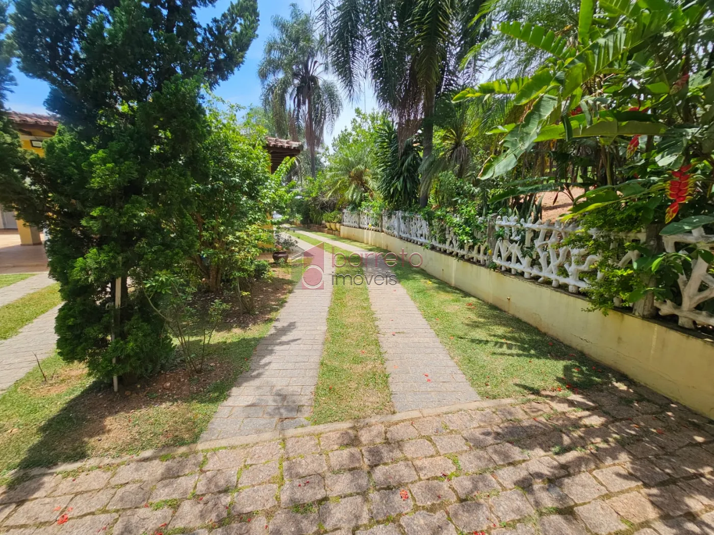 CHÁCARA À VENDA PARA MORADIA E SALÃO DE FESTAS PARA RENDA NO BAIRRO DOS FERNANDES EM JUNDIAÍ/SP