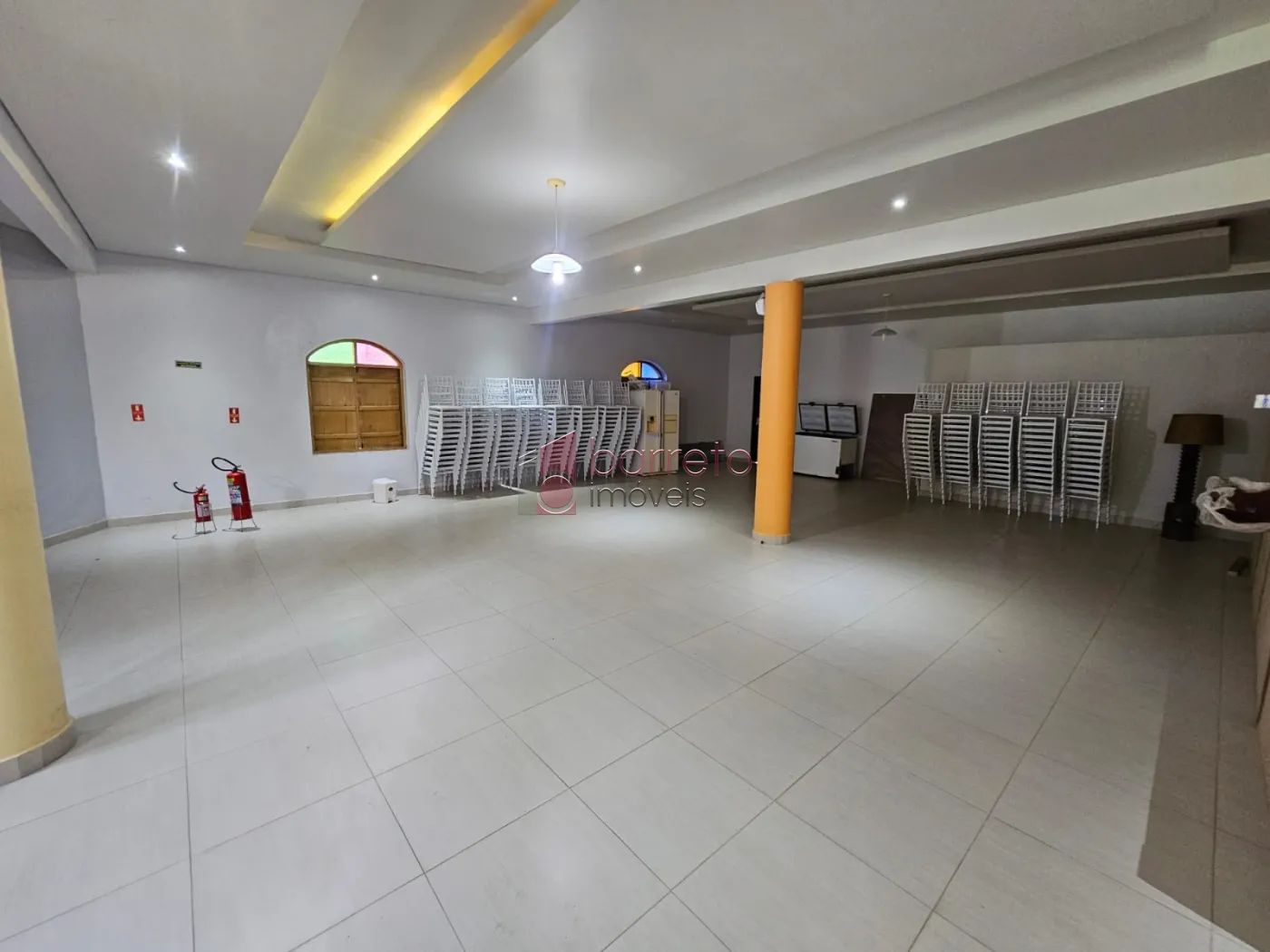 CHÁCARA À VENDA PARA MORADIA E SALÃO DE FESTAS PARA RENDA NO BAIRRO DOS FERNANDES EM JUNDIAÍ/SP