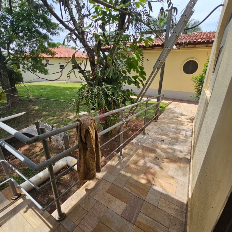 CHÁCARA À VENDA PARA MORADIA E SALÃO DE FESTAS PARA RENDA NO BAIRRO DOS FERNANDES EM JUNDIAÍ/SP