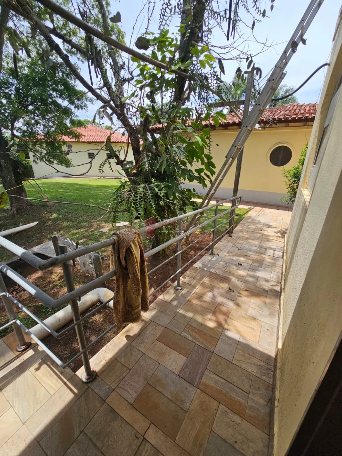 CHÁCARA À VENDA PARA MORADIA E SALÃO DE FESTAS PARA RENDA NO BAIRRO DOS FERNANDES EM JUNDIAÍ/SP