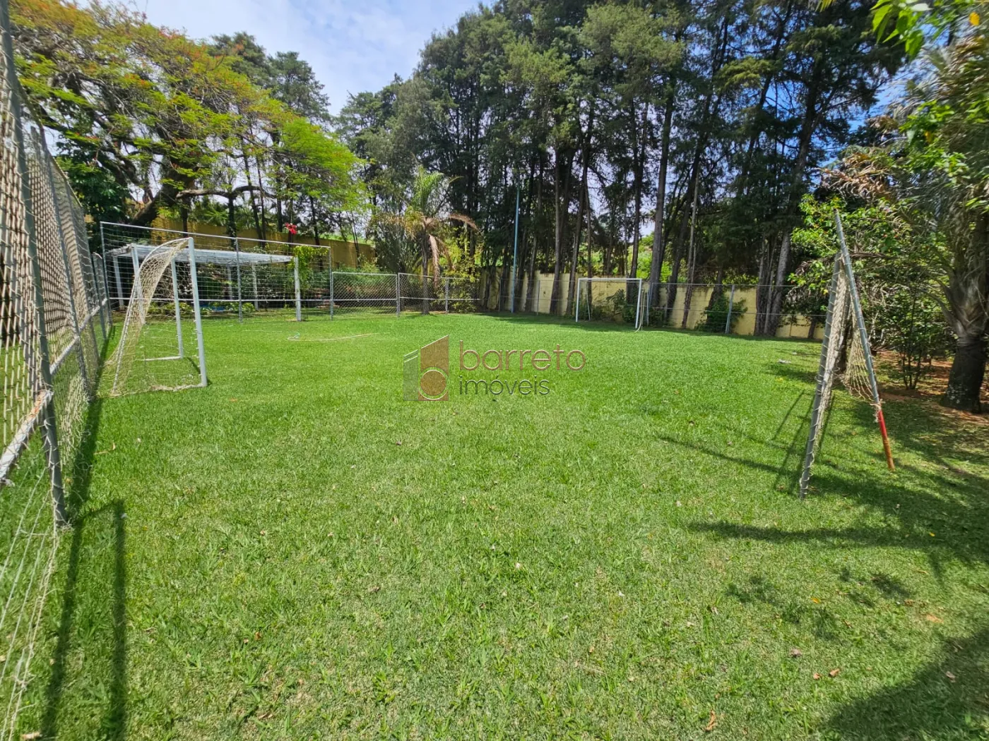 CHÁCARA À VENDA PARA MORADIA E SALÃO DE FESTAS PARA RENDA NO BAIRRO DOS FERNANDES EM JUNDIAÍ/SP
