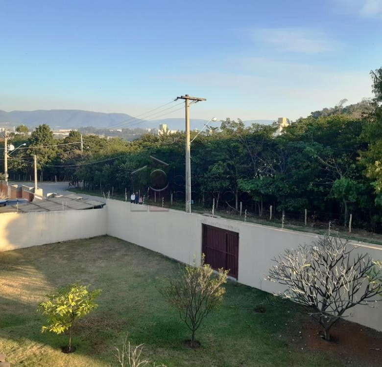 Chácara para venda Bairro Santa Camila fica localizado próximo do Bairro Eloy Chaves e Tulipas,  com acesso rápido as Rodovias Anhanguera e Bandeirantes.