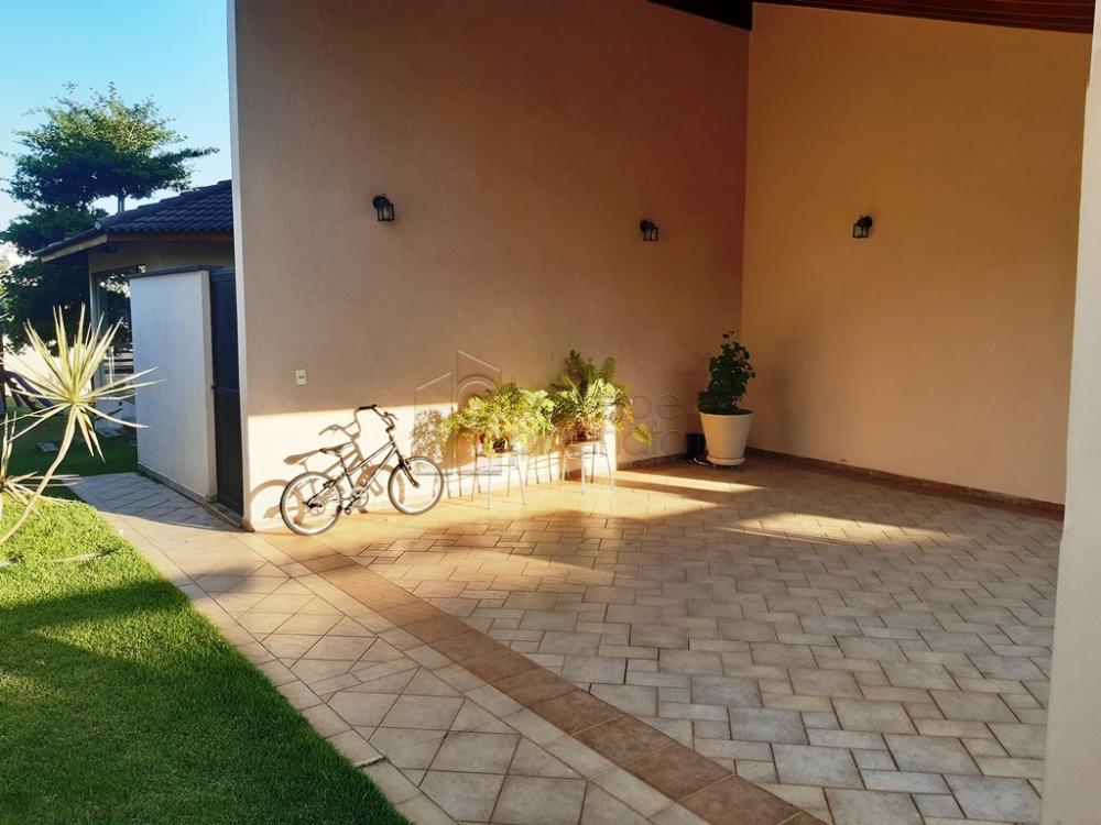 Chácara para venda Bairro Santa Camila fica localizado próximo do Bairro Eloy Chaves e Tulipas,  com acesso rápido as Rodovias Anhanguera e Bandeirantes.