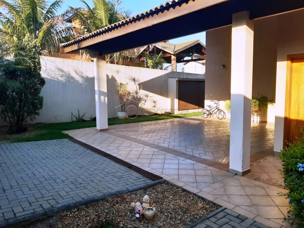 Chácara para venda Bairro Santa Camila fica localizado próximo do Bairro Eloy Chaves e Tulipas,  com acesso rápido as Rodovias Anhanguera e Bandeirantes.
