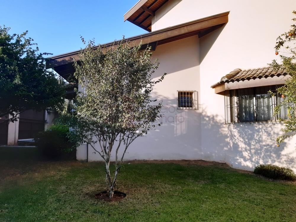 Chácara para venda Bairro Santa Camila fica localizado próximo do Bairro Eloy Chaves e Tulipas,  com acesso rápido as Rodovias Anhanguera e Bandeirantes.