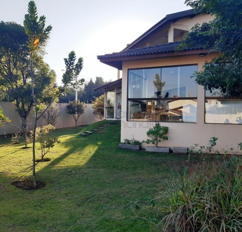 Chácara para venda Bairro Santa Camila fica localizado próximo do Bairro Eloy Chaves e Tulipas,  com acesso rápido as Rodovias Anhanguera e Bandeirantes.