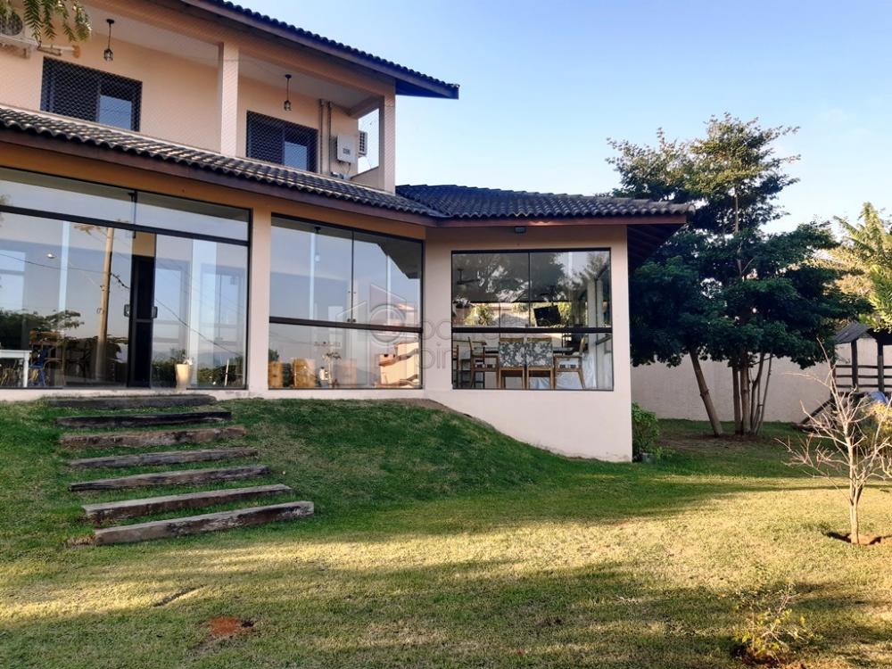 Chácara para venda Bairro Santa Camila fica localizado próximo do Bairro Eloy Chaves e Tulipas,  com acesso rápido as Rodovias Anhanguera e Bandeirantes.